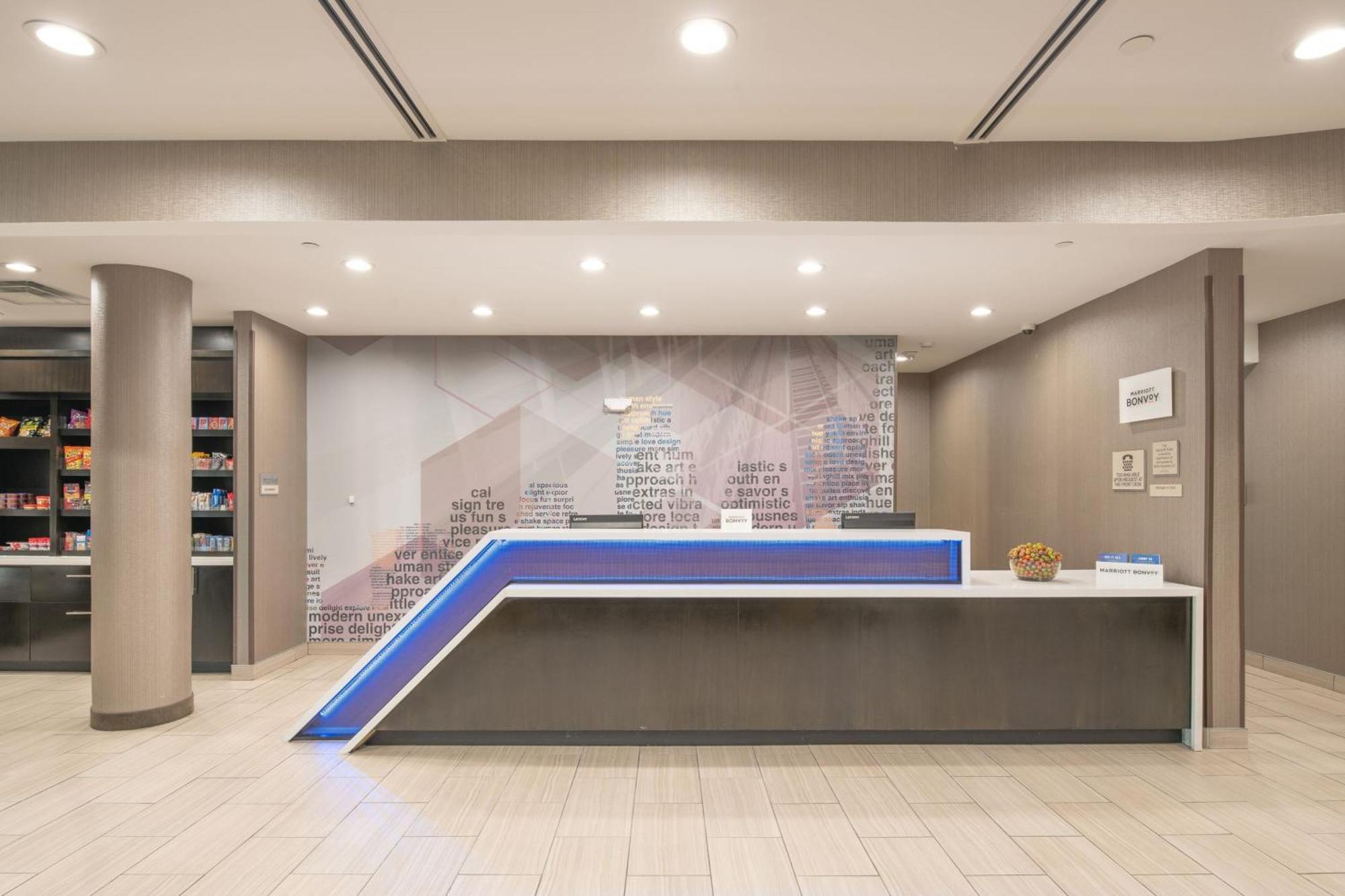 Springhill Suites Dallas Central Expressway Zewnętrze zdjęcie