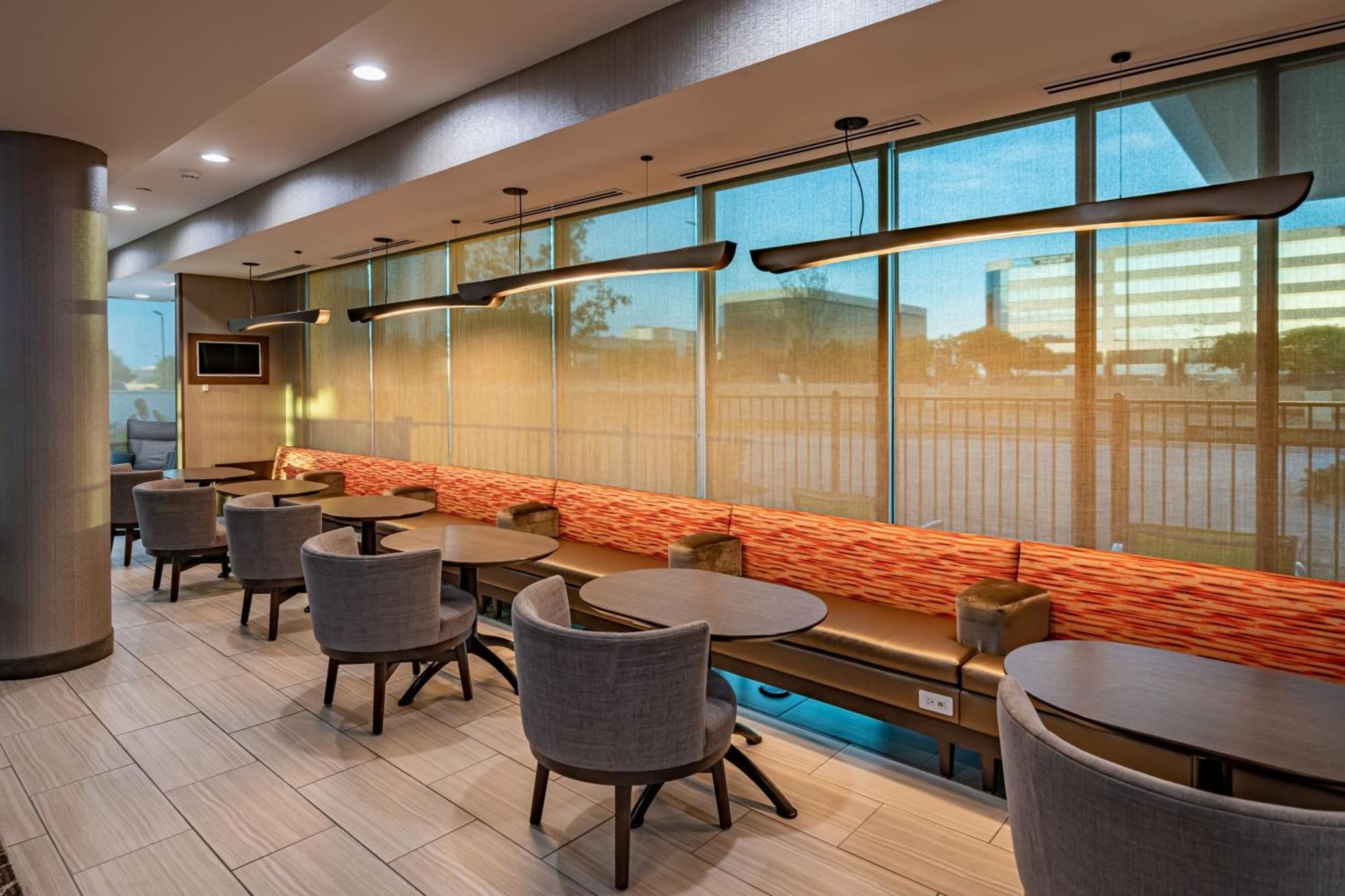 Springhill Suites Dallas Central Expressway Zewnętrze zdjęcie