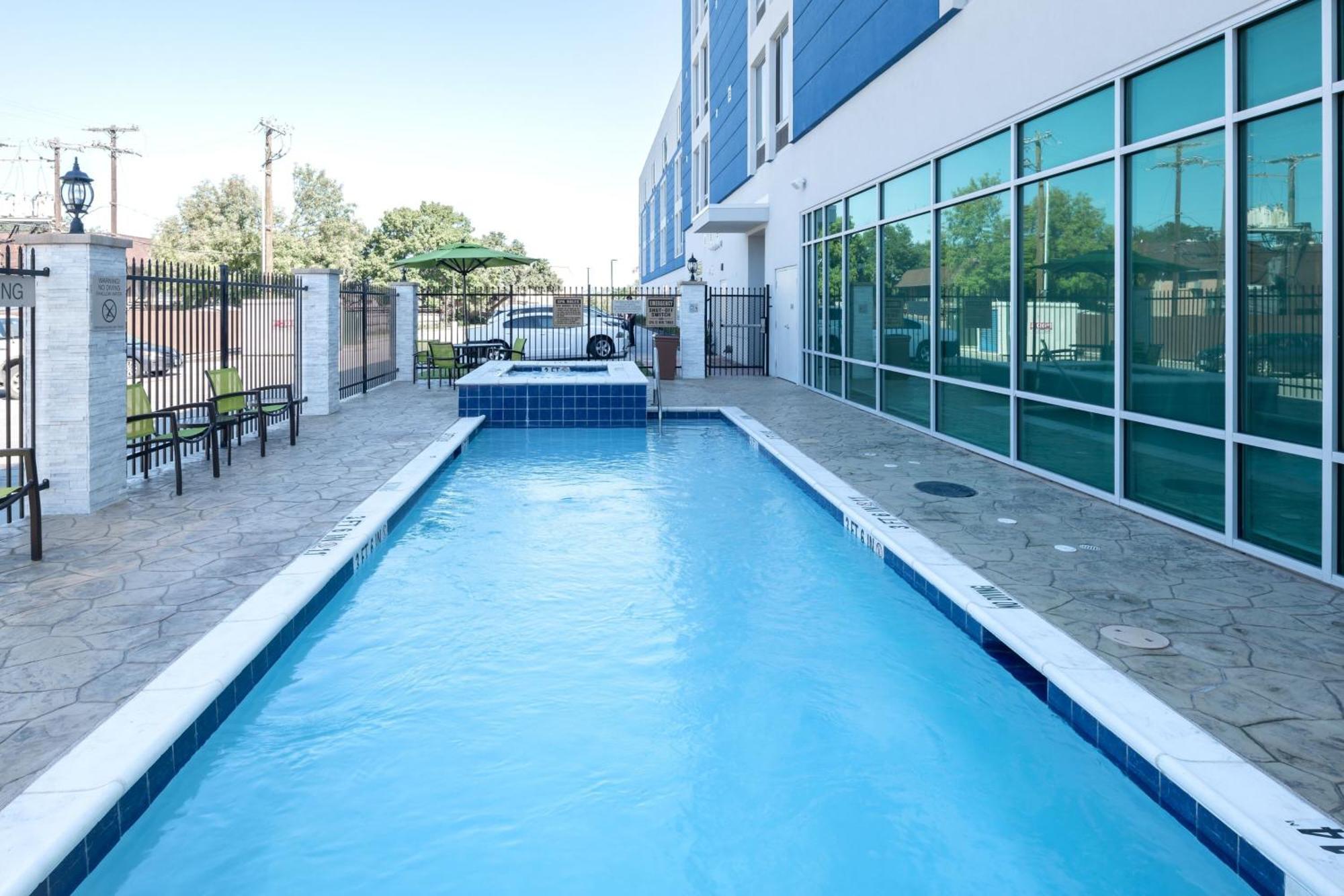 Springhill Suites Dallas Central Expressway Zewnętrze zdjęcie
